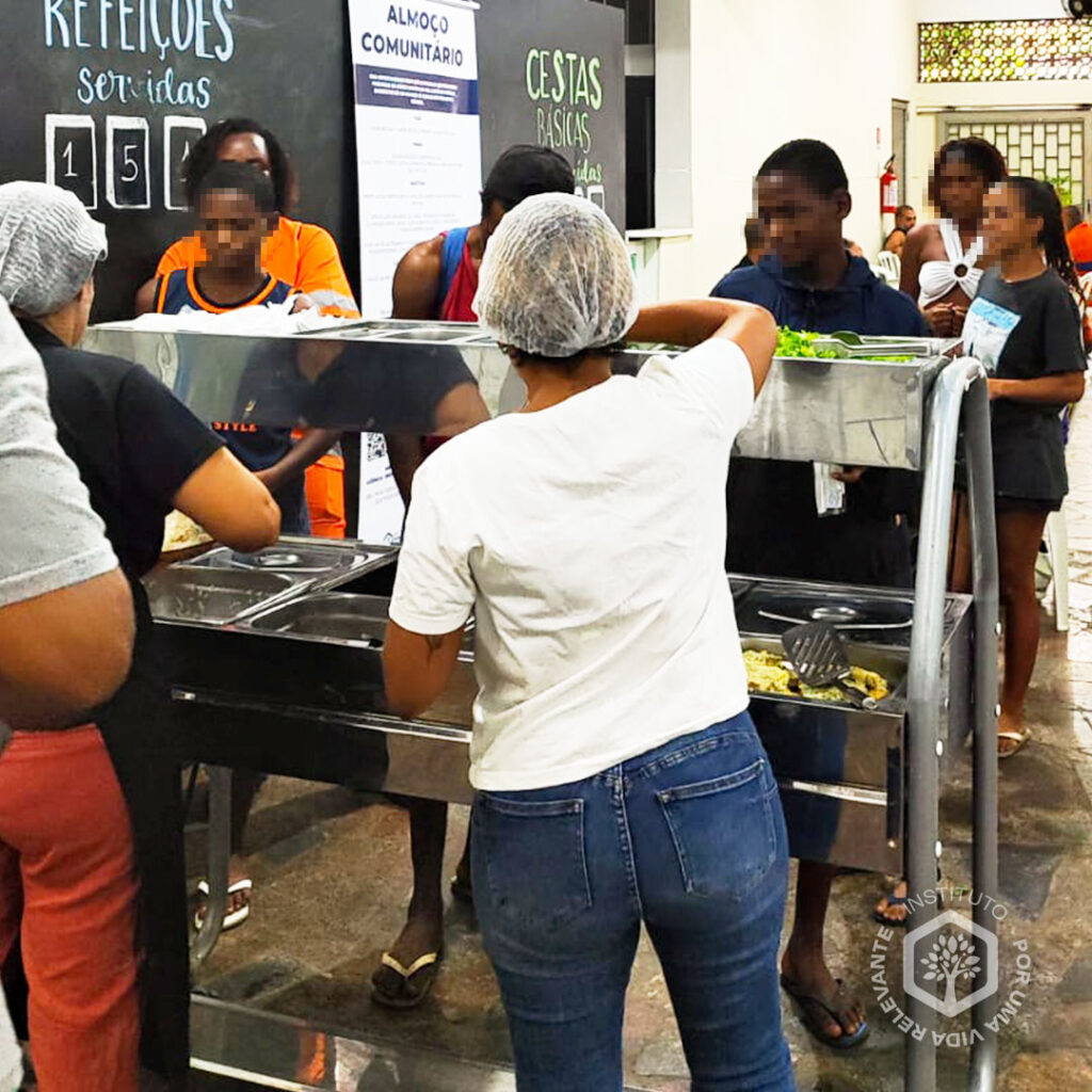 Almoço Comunitário | Vida Relevante